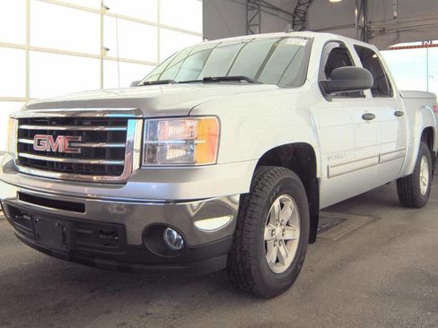 Used 2012 GMC Sierra 1500 SLE w/ Power Tech Package AWD/4WD image 10