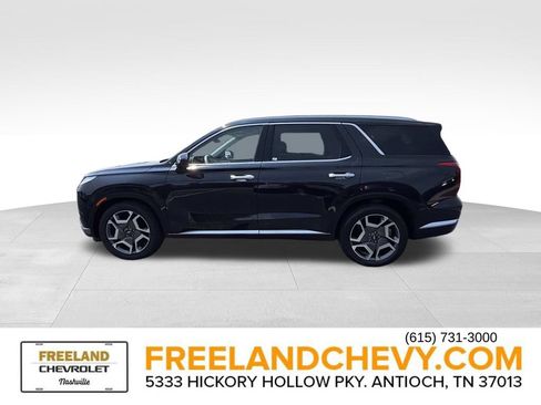 Used 2023 Hyundai Palisade Limited FWD image 6