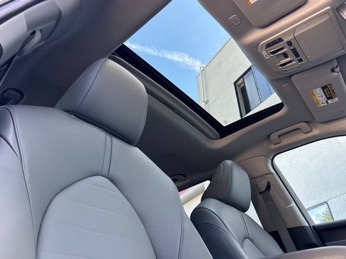 Certified 2025 Toyota Highlander XLE AWD/4WD image 17