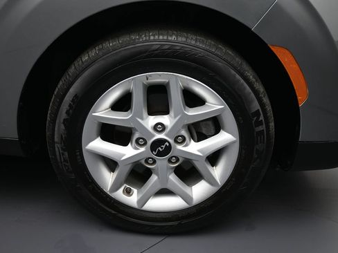 Certified 2023 Kia Soul S FWD image 13