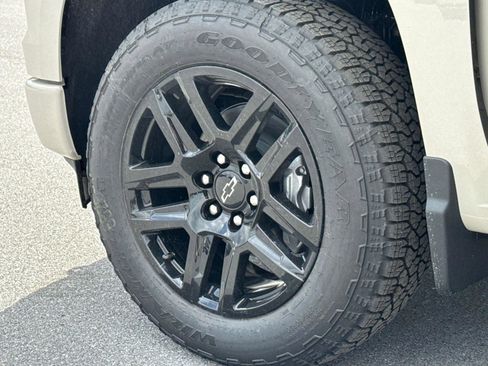 New 2026 Chevrolet Silverado 1500 Custom w/ Turbomax Blackout Package image 17