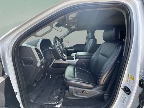 Used 2020 Ford F250 Lariat w/ Chrome Package AWD/4WD image 18