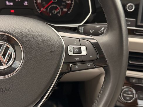 Used 2019 Volkswagen Jetta SE FWD image 28