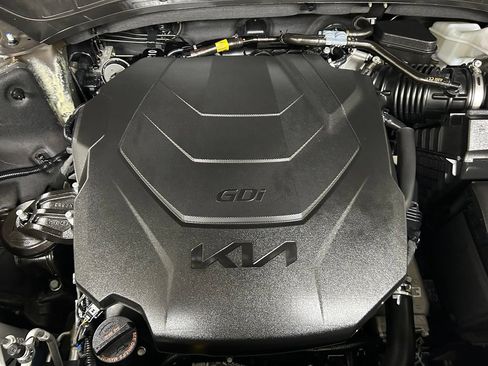 Used 2025 Kia Telluride EX w/ EX Captain's Chair Package AWD/4WD image 10