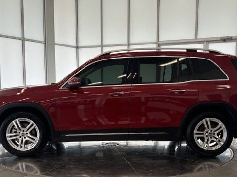 Used 2020 Mercedes-Benz GLB 250 4MATIC image 4