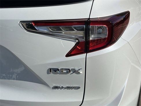 New 2026 Acura RDX SH-AWD image 7
