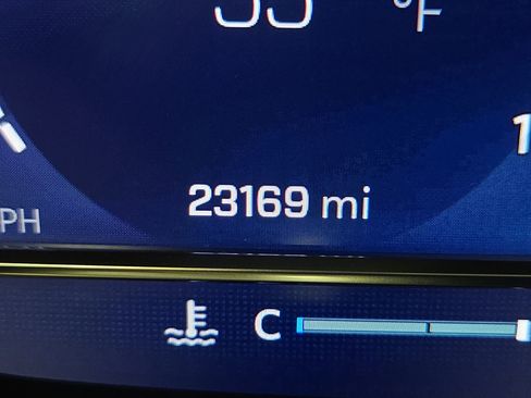 Certified 2023 Chevrolet Suburban High Country image 19