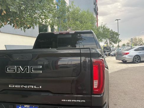Used 2020 GMC Sierra 1500 Denali w/ Denali Ultimate Package AWD/4WD image 7