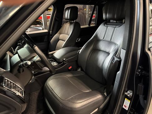 Used 2020 Land Rover Range Rover Long Wheelbase HSE image 14