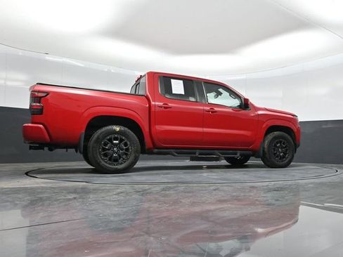 Used 2022 Nissan Frontier SV w/ SV Premium Package image 39