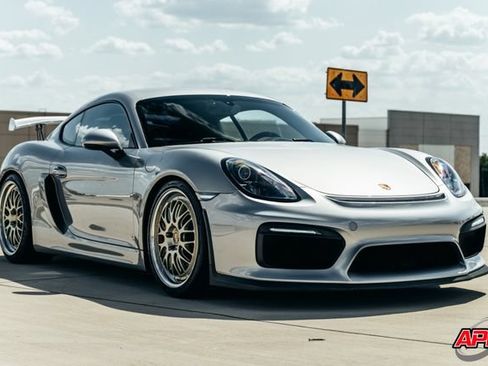 Used 2016 Porsche Cayman GT4 RWD image 6