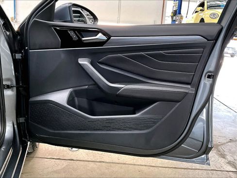 Used 2024 Volkswagen Jetta SEL image 27