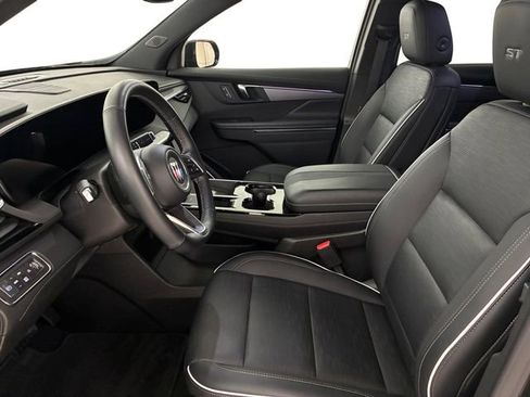 Certified 2025 Buick Enclave Sport Touring image 12