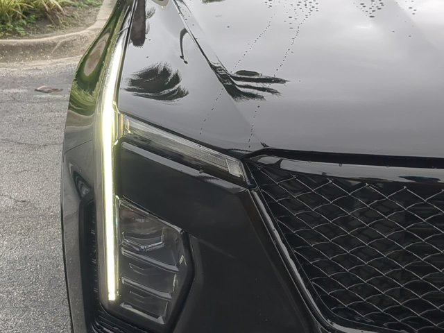 Used 2024 Cadillac XT4 Sport FWD image 10