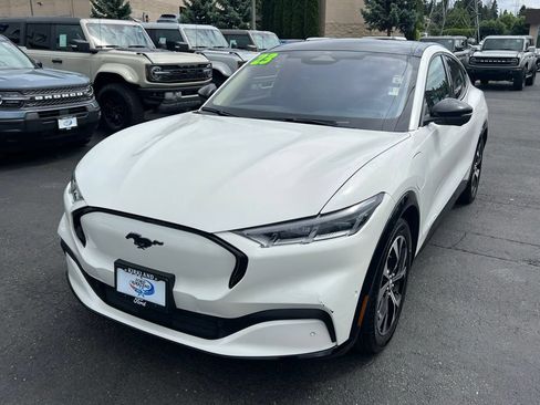 Certified 2023 Ford Mustang Mach-E Premium AWD/4WD image 4