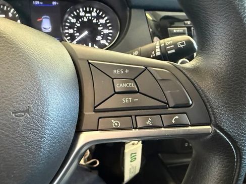 Used 2019 Nissan Rogue Sport S w/ Appearance Package AWD/4WD image 17