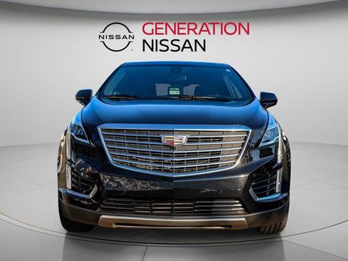 Used 2017 Cadillac XT5 Platinum image 2