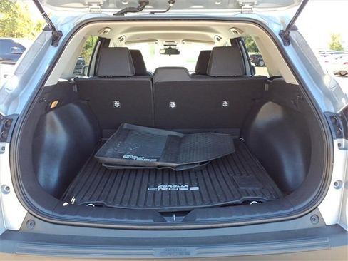 Certified 2022 Toyota Corolla Cross LE image 8