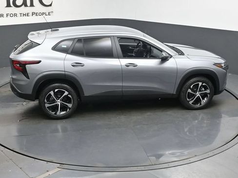 New 2026 Chevrolet Trax RS FWD image 17