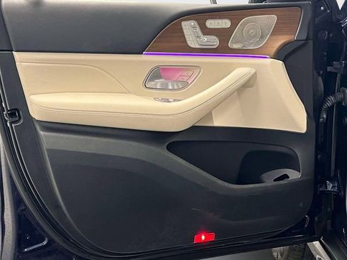 Used 2022 Mercedes-Benz GLS 450 4MATIC image 13