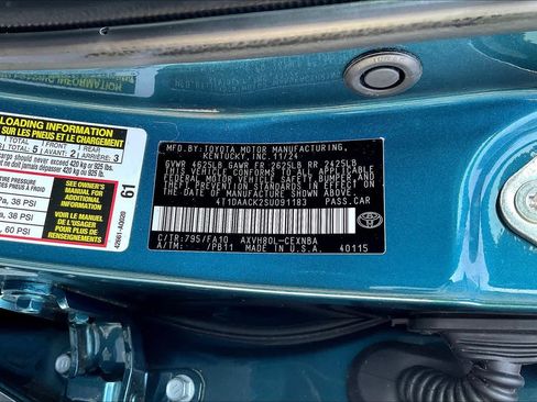 Used 2025 Toyota Camry LE FWD image 33