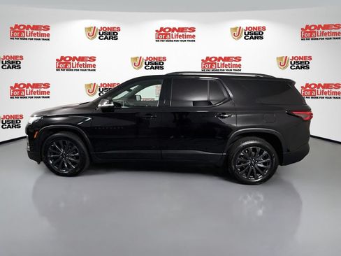 Used 2023 Chevrolet Traverse RS AWD/4WD image 13