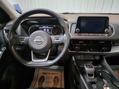 Used 2022 Nissan Rogue SV w/ SV Premium Package AWD/4WD image 8