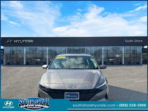 Certified 2023 Hyundai Elantra SEL w/ Convenience Package FWD image 2
