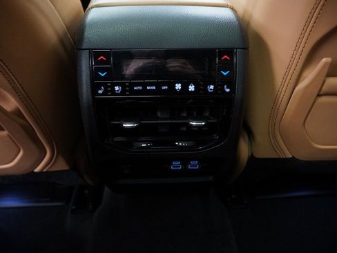 Certified 2024 Jeep Grand Cherokee L Summit image 34