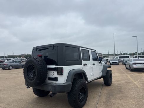 Used 2017 Jeep Wrangler Unlimited Sport AWD/4WD image 20