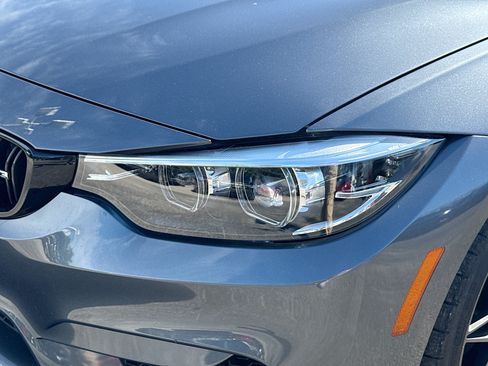 Used 2018 BMW M3 w/ Competition Package RWD image 9