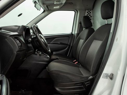 Used 2021 RAM ProMaster City Tradesman SLT image 6