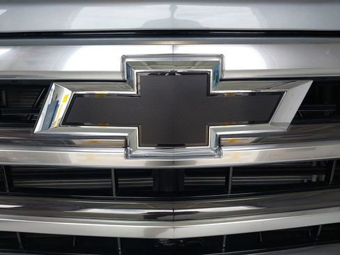 Used 2025 Chevrolet Silverado 1500 High Country w/ High Country Premium Package AWD/4WD image 31