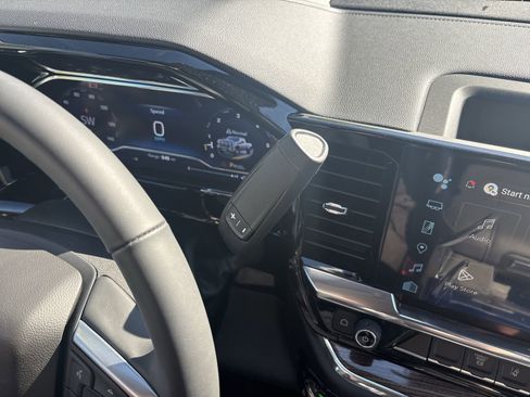 New 2025 Chevrolet Silverado 3500 LT w/ Convenience Package image 22