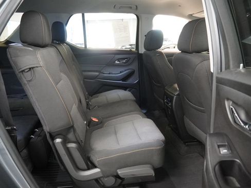 Used 2019 Chevrolet Traverse LS FWD image 31