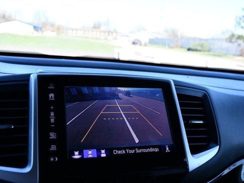 Used 2018 Honda Pilot Elite image 13