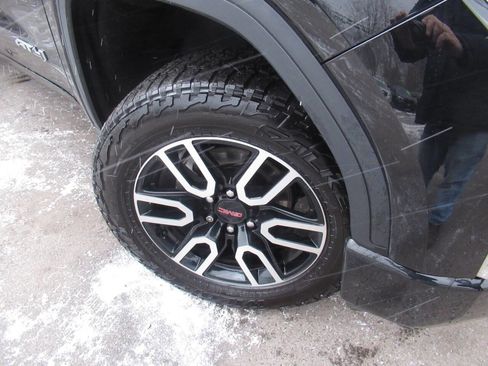 Used 2020 GMC Sierra 1500 AT4 image 4