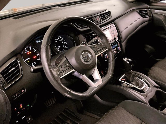 Used 2017 Nissan Rogue SV w/ Midnight Edition AWD/4WD image 13