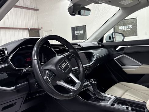 Used 2022 Audi Q3 2.0T Premium w/ Convenience Package image 7