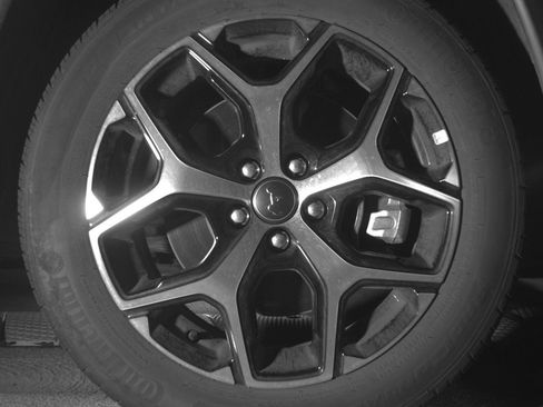 Used 2025 Jeep Compass Limited image 13