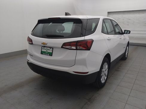Used 2022 Chevrolet Equinox LS FWD image 9