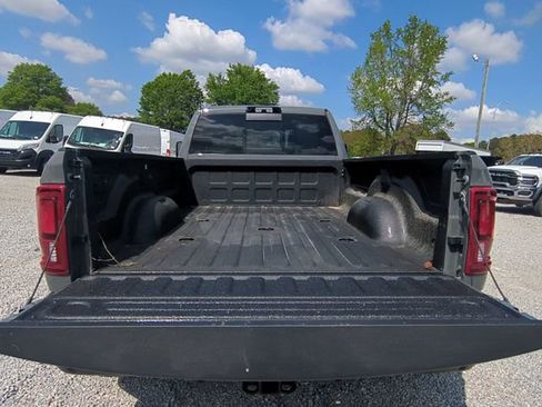 New 2026 RAM 3500 Laramie AWD/4WD image 35