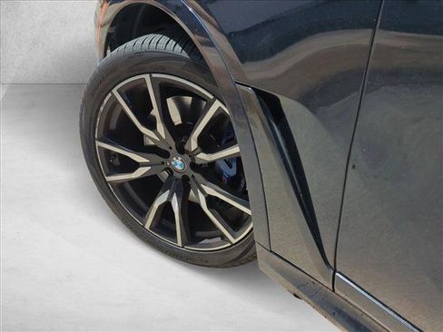Used 2019 BMW X7 xDrive40i w/ Premium Package image 3
