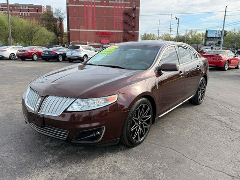 Used 2009 Lincoln MKS image 2