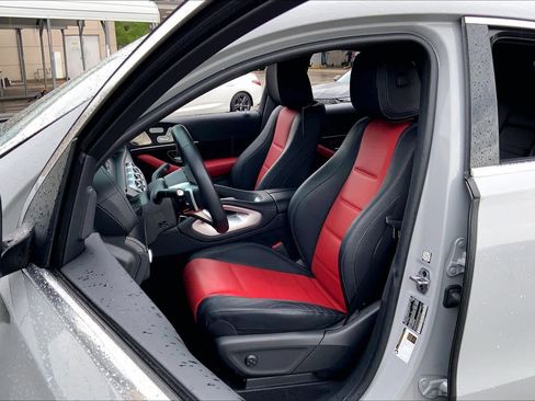 Used 2025 Mercedes-Benz GLE 450 4MATIC Coupe image 8