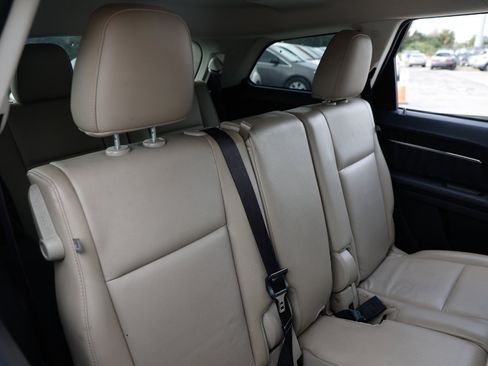 Used 2010 Dodge Journey R/T w/ Navigation & Sound Group I image 14