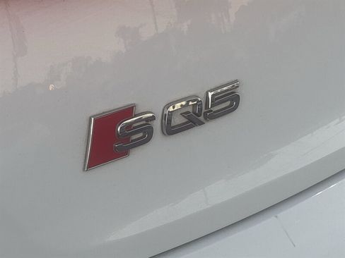 Used 2019 Audi SQ5 Premium Plus w/ Premium Plus Package image 7