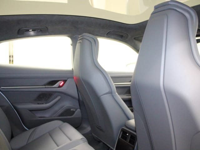 Certified 2024 Porsche Taycan 4S AWD/4WD image 28