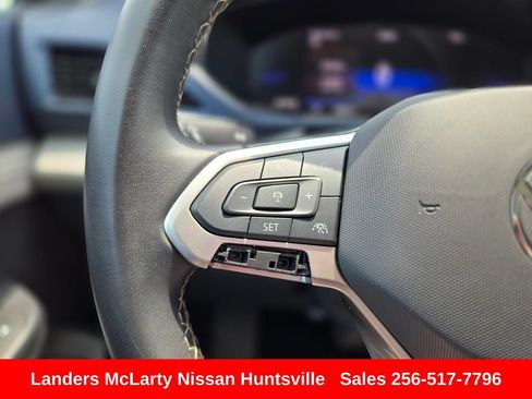 Used 2024 Volkswagen Taos SE AWD/4WD image 26