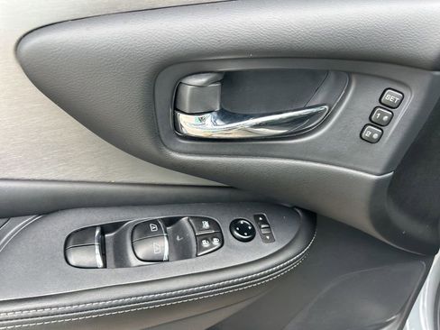 Used 2024 Nissan Murano SL FWD image 19